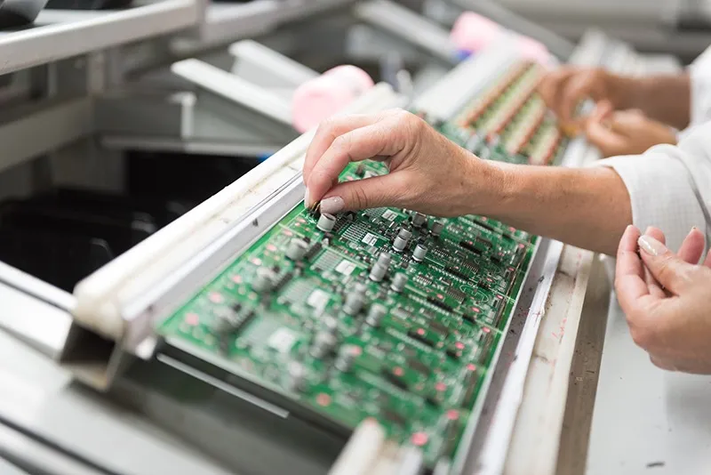PCB component placement and manual assembly process